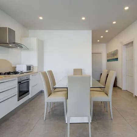 Lägenhet Two Bedroom With Private Rooftop Jacuzzi Mellieha 360 Estates Ix-Xaghra ta' Barra