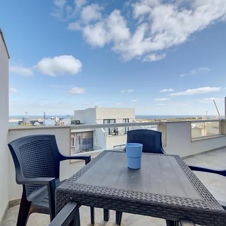 Apartmán Two Bedroom With Private Rooftop Jacuzzi Mellieha 360 Estates *