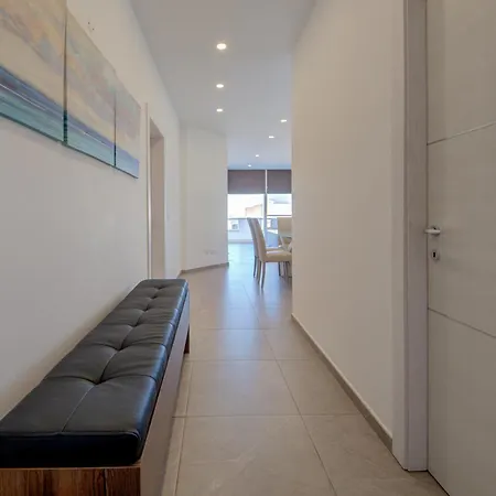 Two Bedroom With Private Rooftop Jacuzzi Mellieha 360 Estates Ix-Xaghra ta' Barra