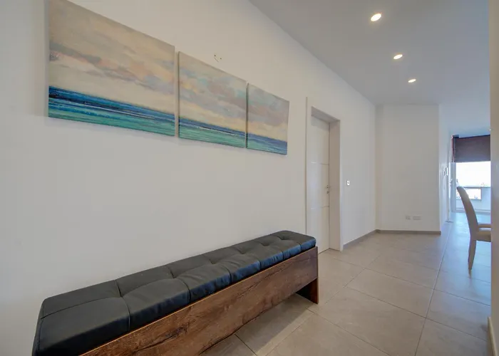 Apartment Two Bedroom With Private Rooftop Jacuzzi Mellieha 360 Estates