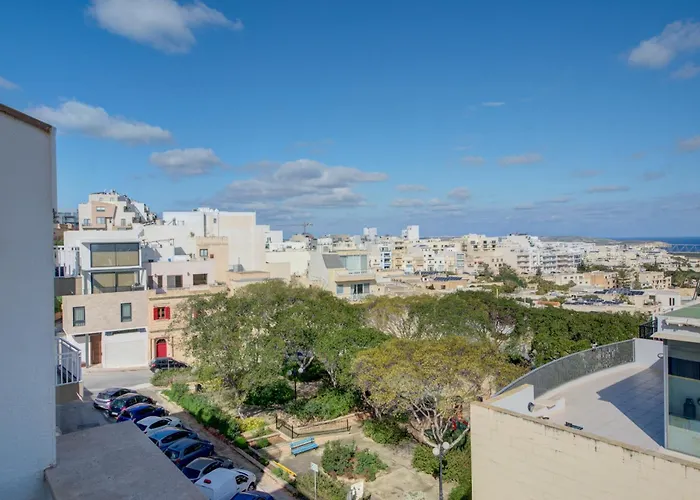 Two Bedroom With Private Rooftop Jacuzzi Mellieha 360 Estates Apartment