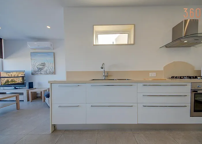 Apartment Two Bedroom With Private Rooftop Jacuzzi Mellieha 360 Estates Ix-Xaghra ta' Barra